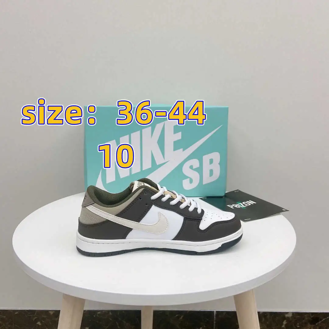 29.99$  NIKE   3776-M gallery