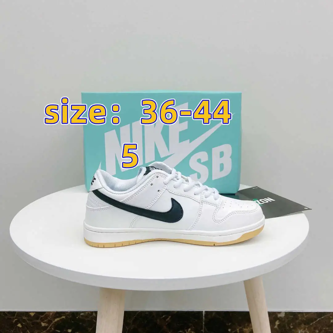 29.99$  NIKE   3776-M gallery