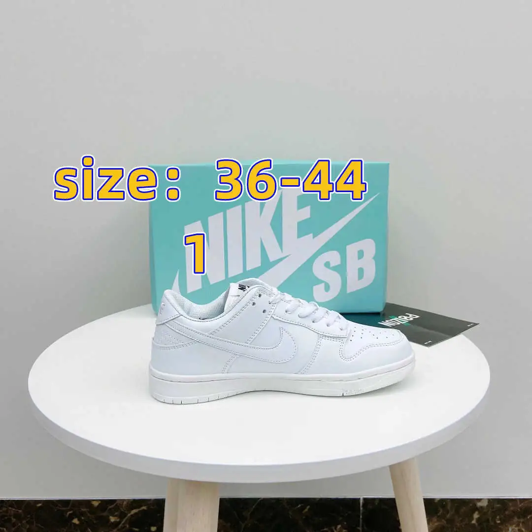 29.99$  NIKE   3776-M gallery