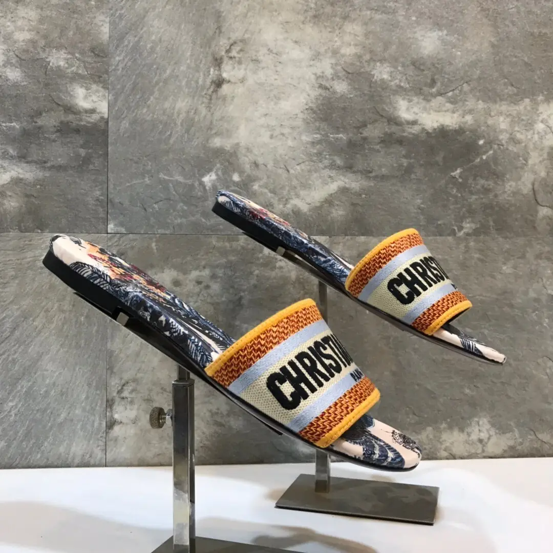 31.12$  DR  3471-M gallery