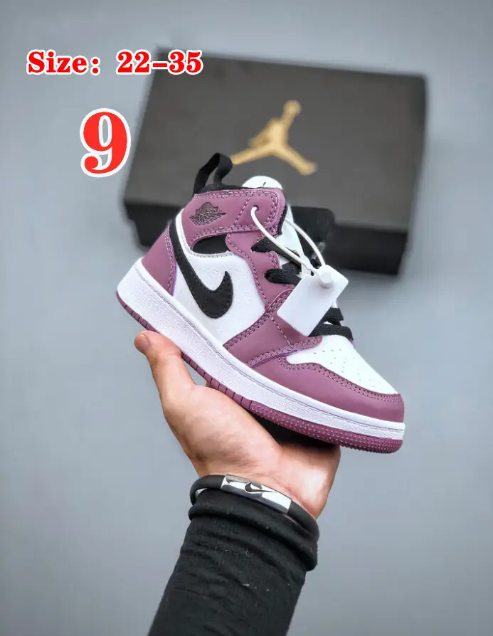 32.99$ NIKE KID   3706-M gallery