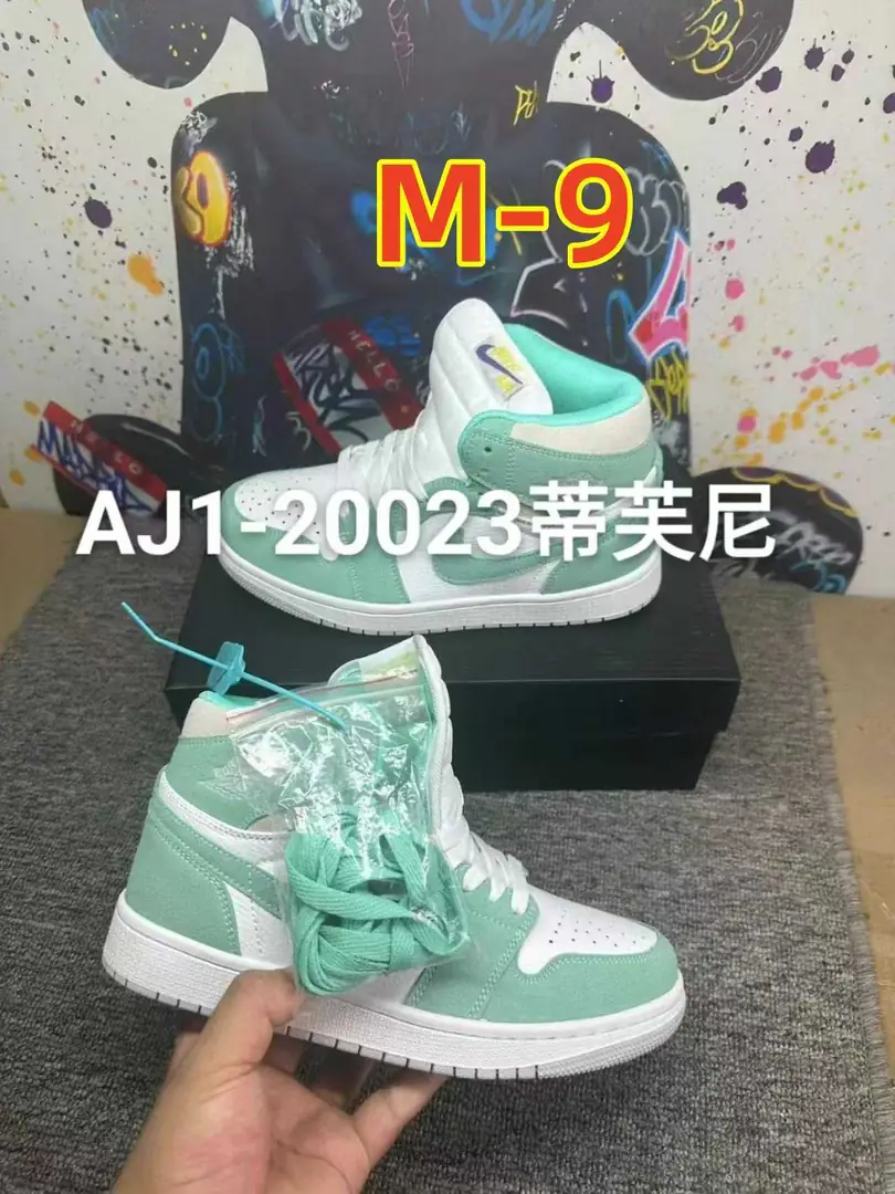 33.82$  NIKE  207-4722-M gallery