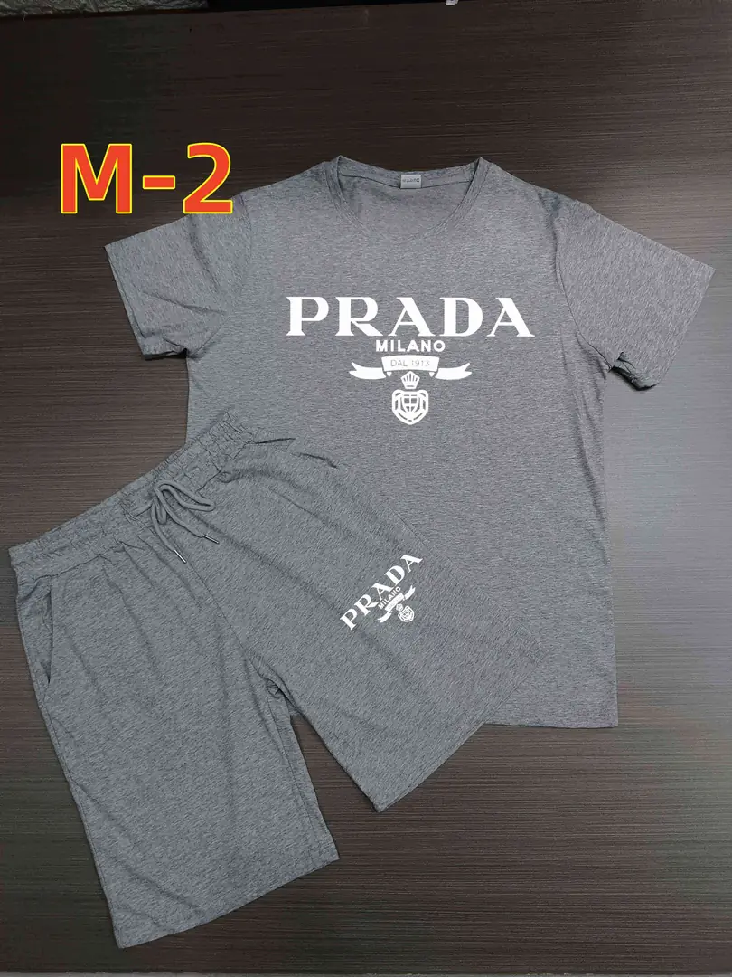 33.83$    PRADA   206-4494-M gallery