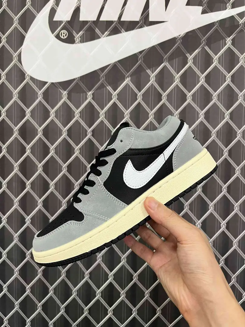 34.88$Nike    4833-M gallery