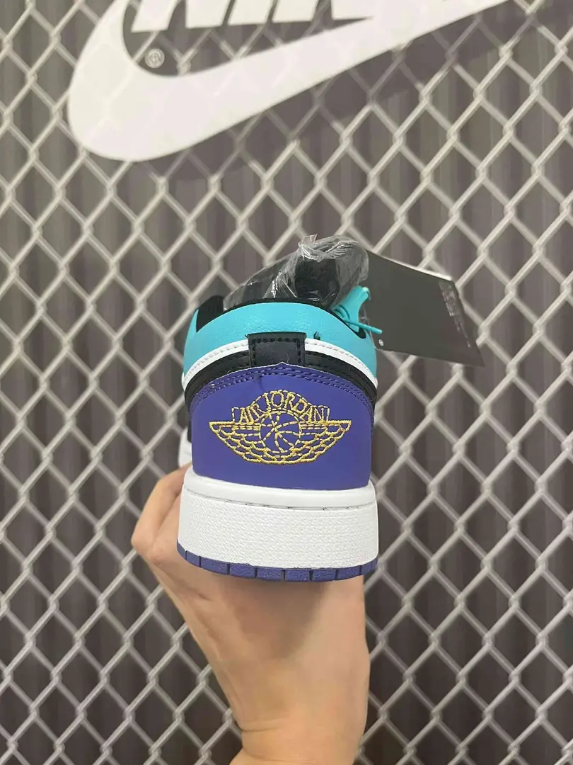 34.88$Nike    4833-M gallery