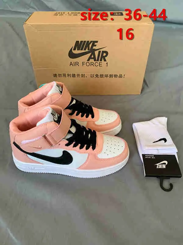 34.99$   NIKE   4936-M gallery