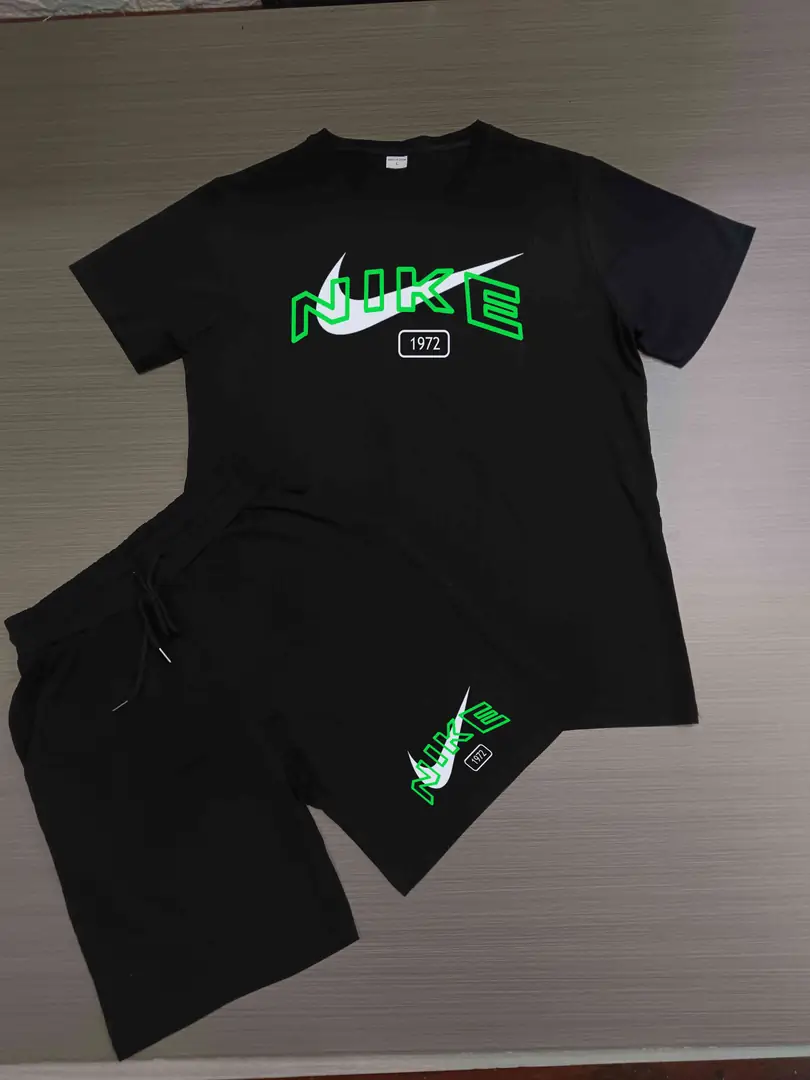 35.52$   NIKE   206-4526-M gallery