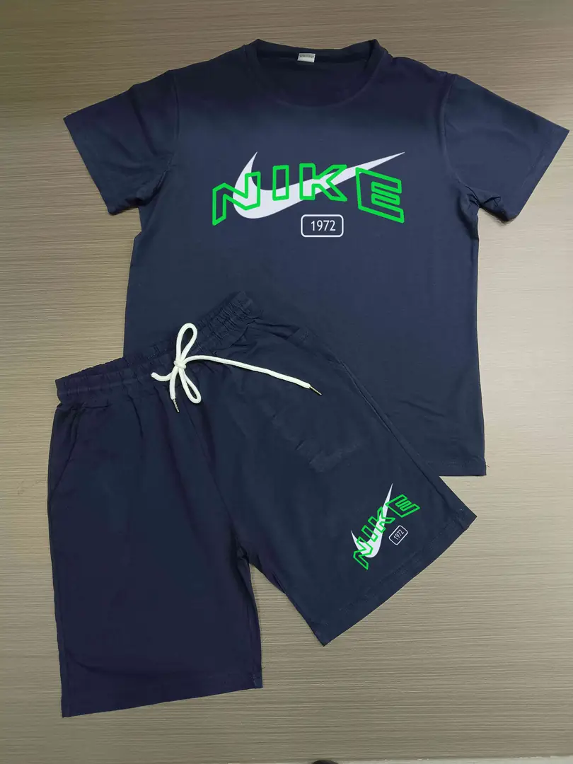 35.52$   NIKE   206-4526-M gallery