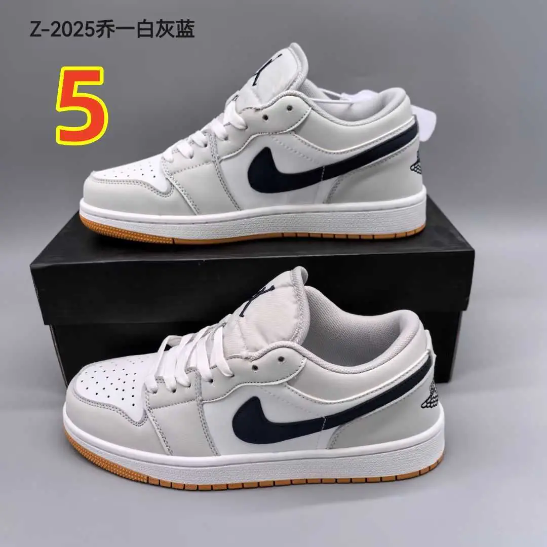 35.82$  AJ1   109-4742-M gallery