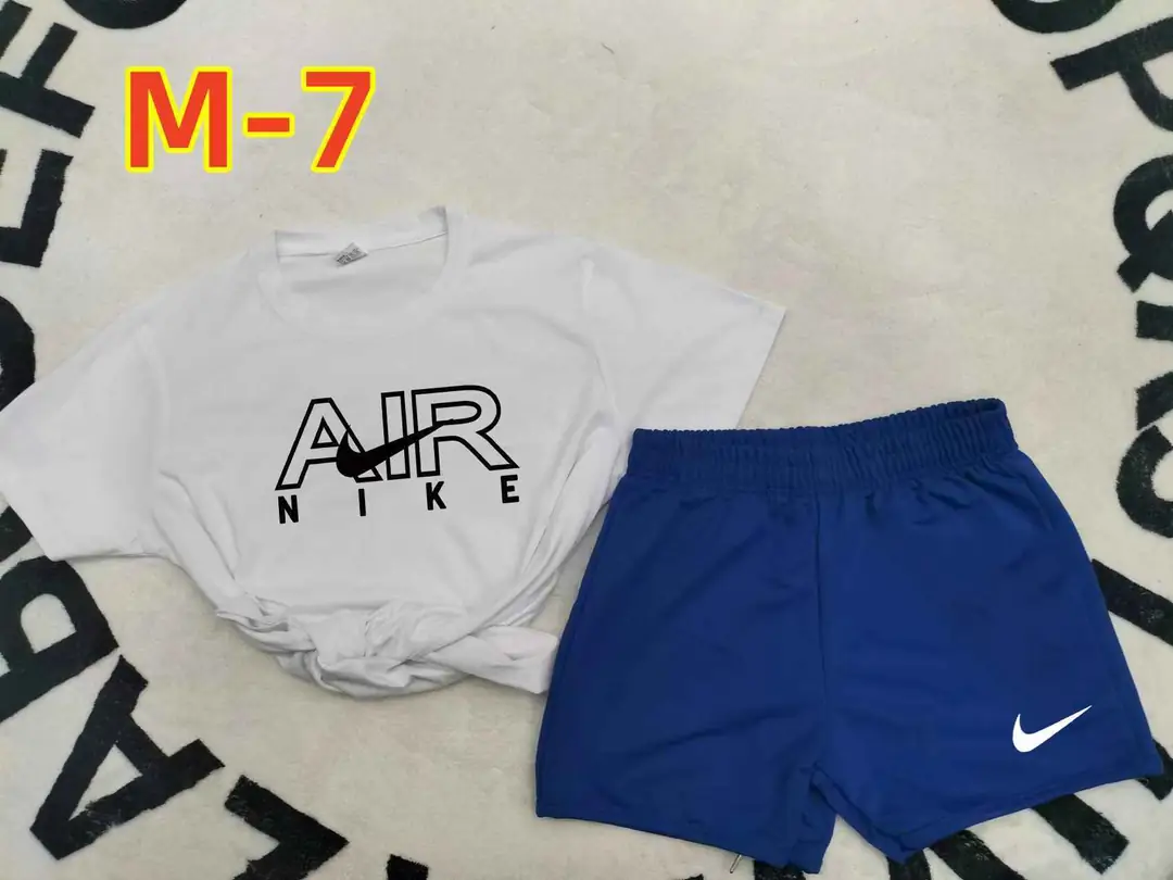 37.82$   NIKE   206-4649-M gallery