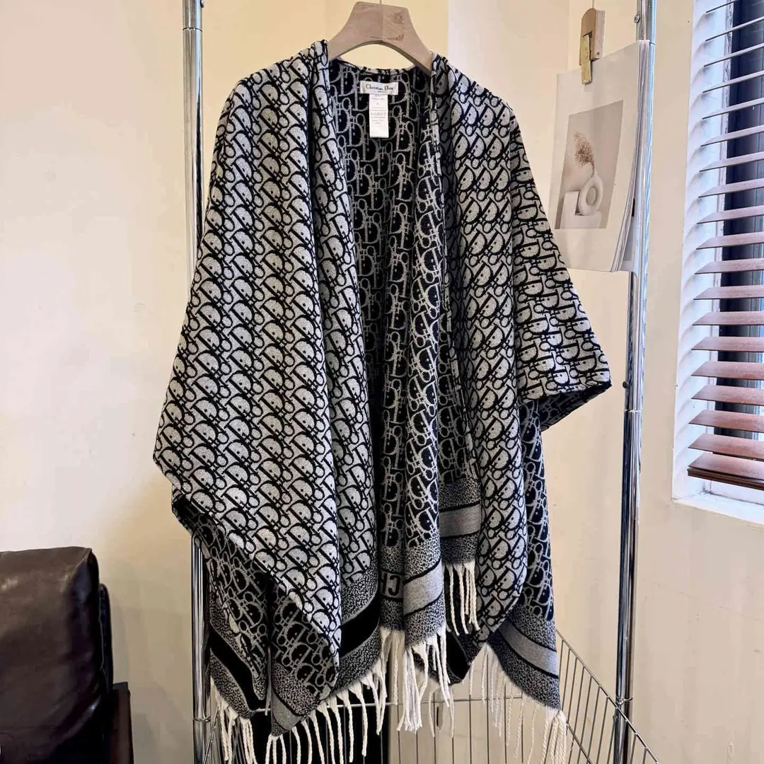 37.88$dr    tao-4867-M gallery