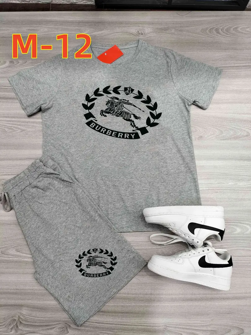 38.83$  BURBERRY   206-4653-M gallery