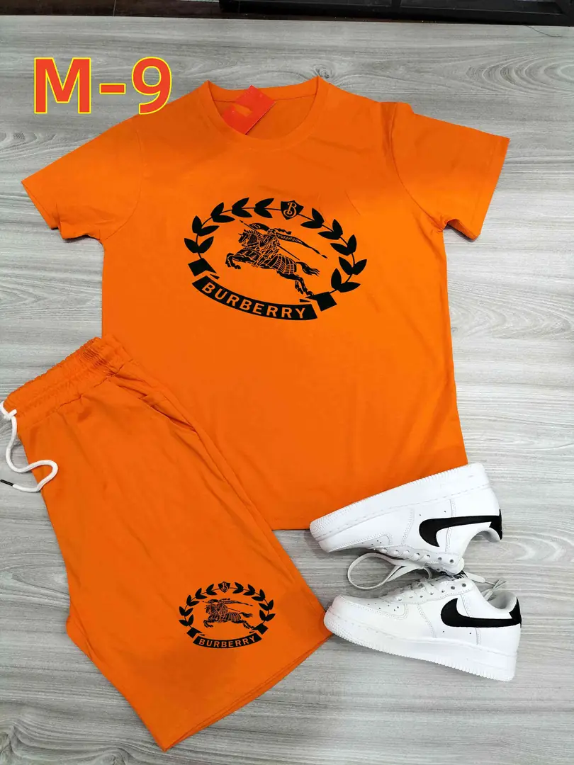 38.83$  BURBERRY   206-4653-M gallery