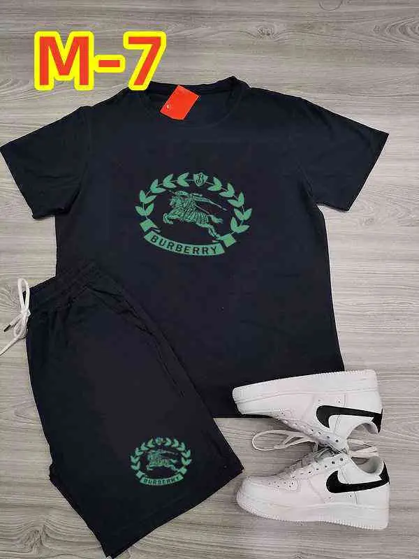 38.83$  BURBERRY   206-4653-M gallery