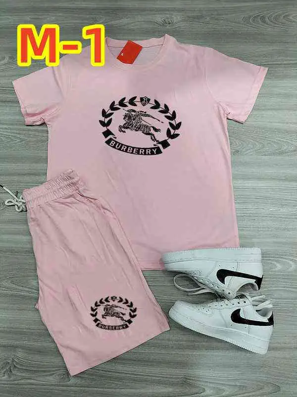 38.83$  BURBERRY   206-4653-M gallery