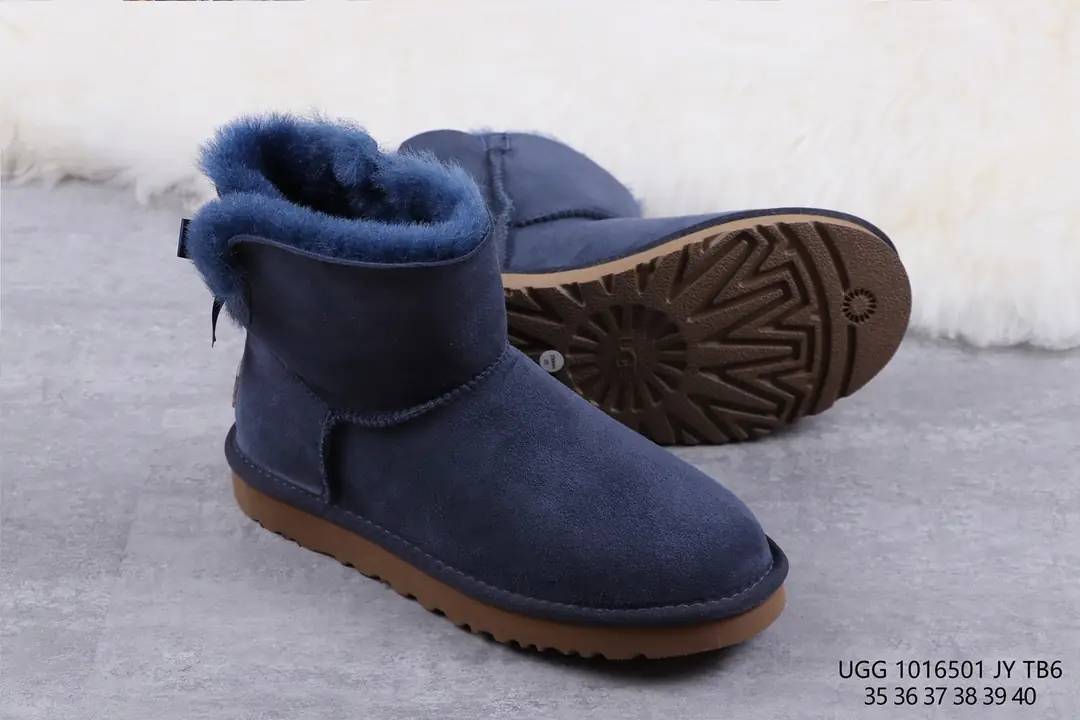 39.31$ UGG     2871-M gallery