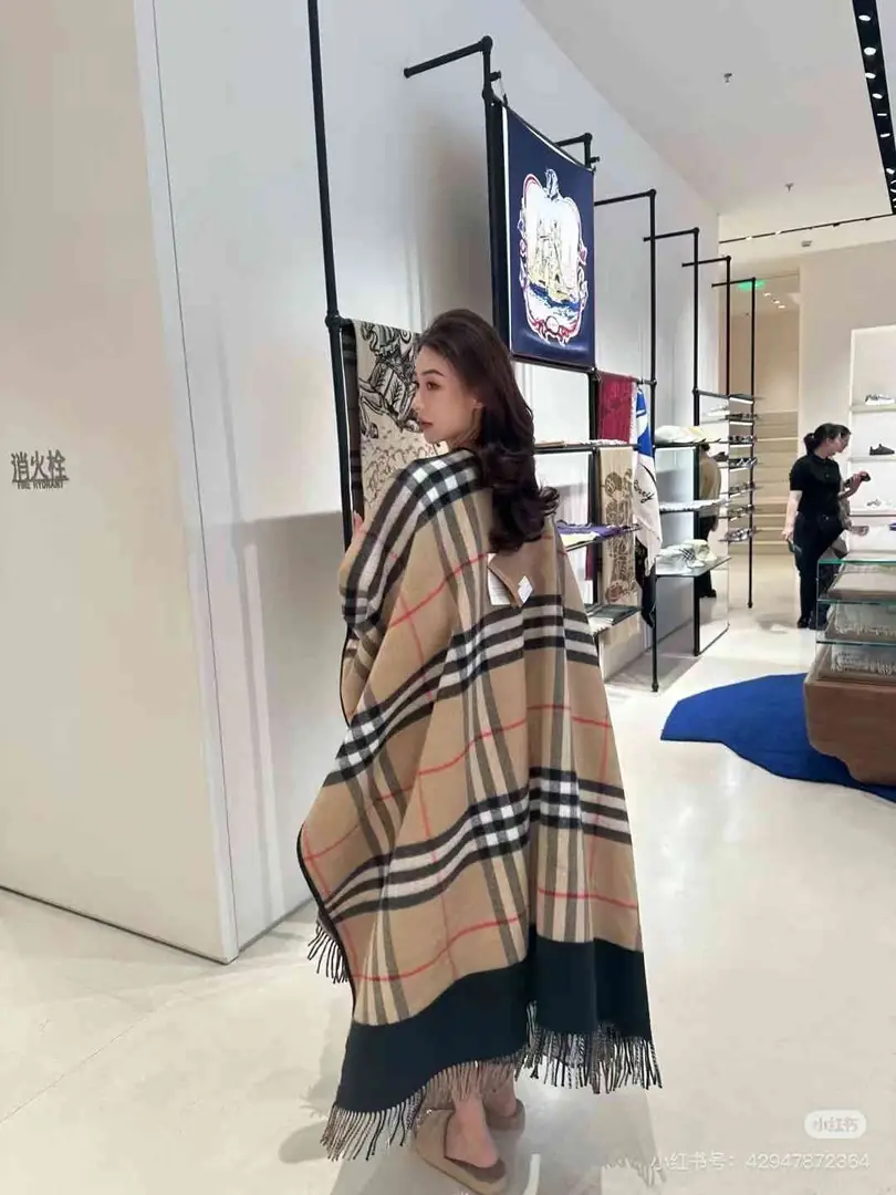 39.99$burberry    tao-4866-M gallery