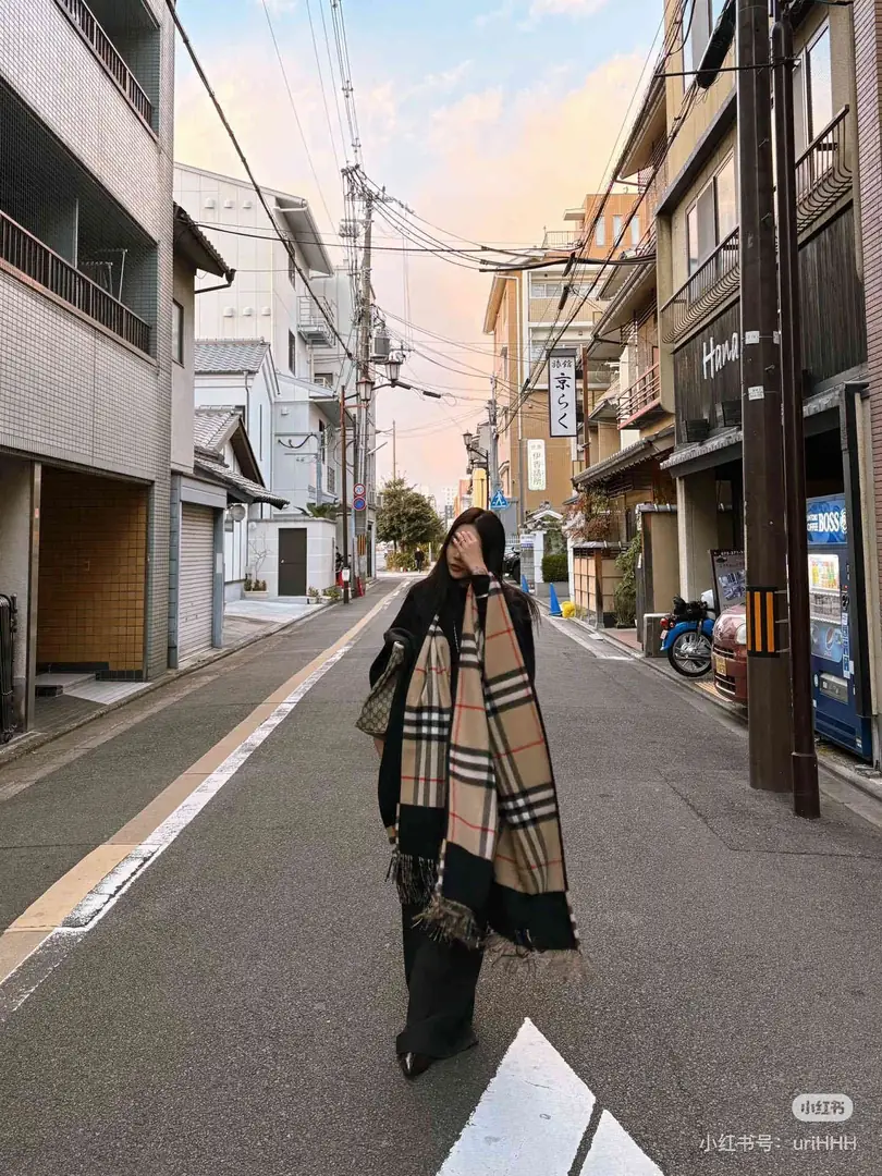 39.99$burberry    tao-4866-M gallery