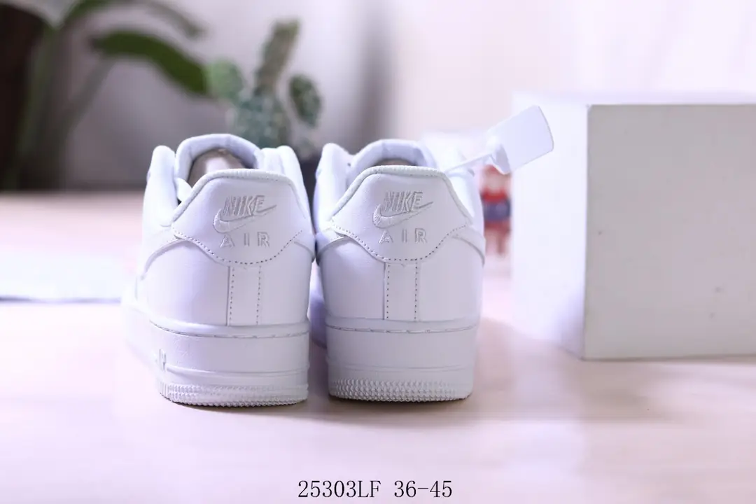 41.66$  NIKE  4769-M gallery