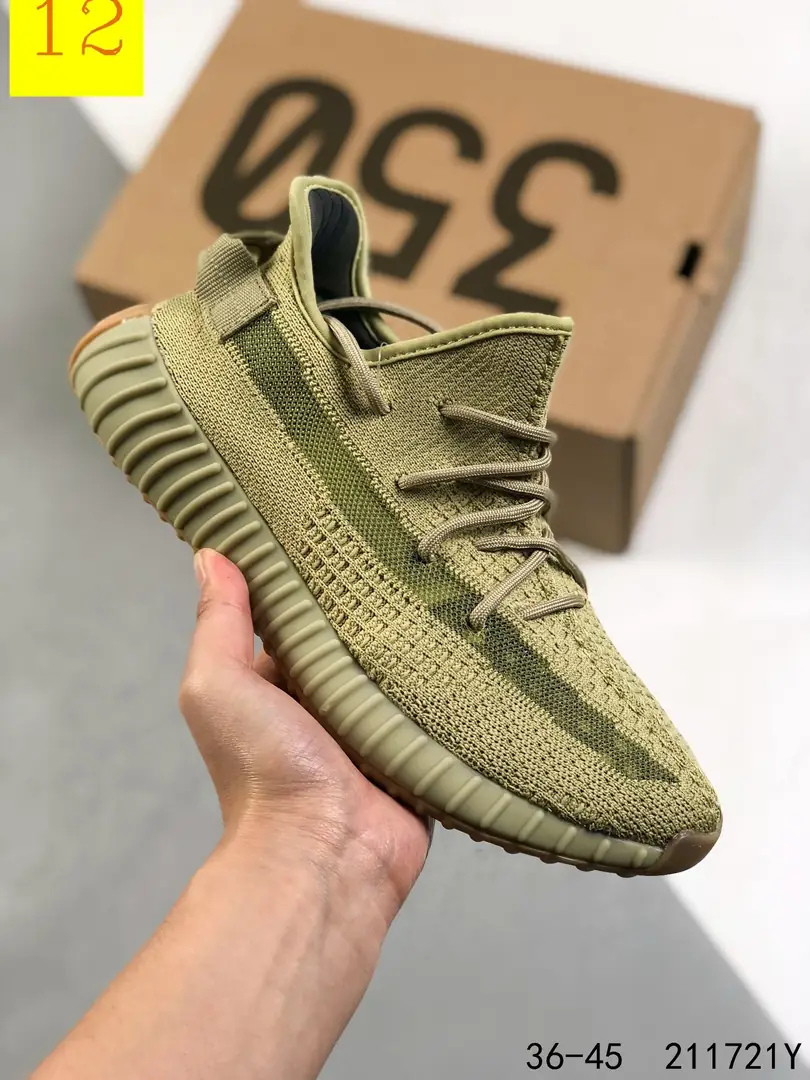 43.22$   AdidasYeezy Boost 350    4768-M gallery