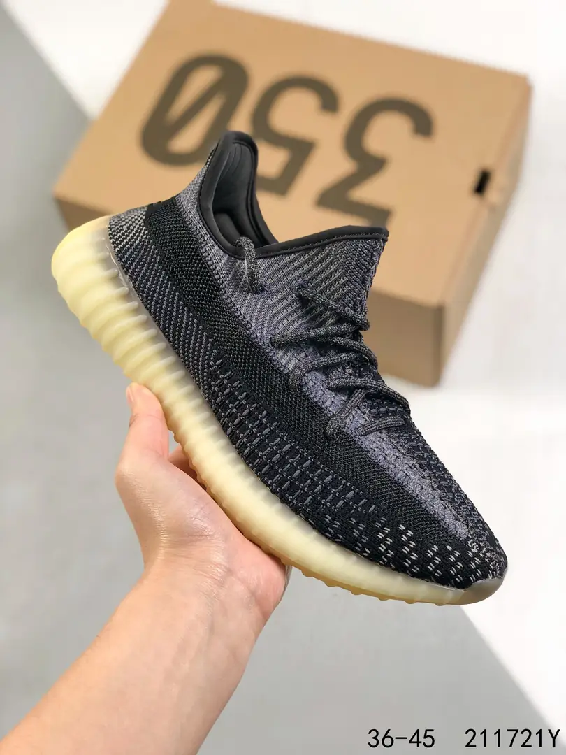 43.22$   AdidasYeezy Boost 350    4768-M gallery