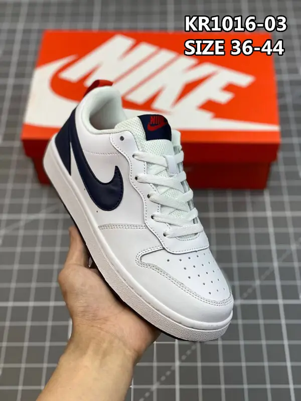44.53$   NIKE    3522-M gallery