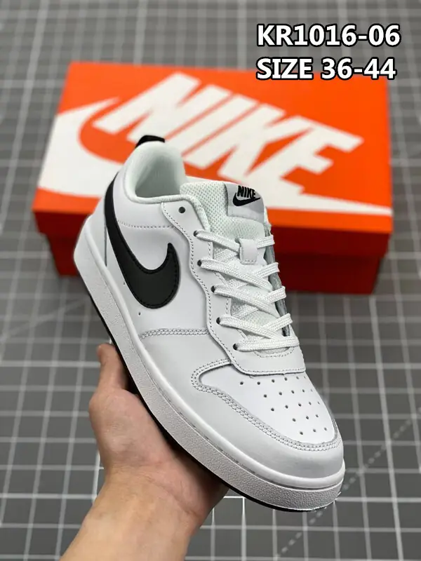 44.53$   NIKE    3522-M gallery