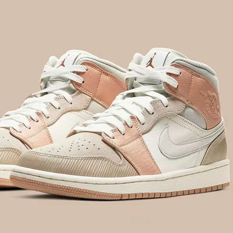 45.88$   AJ1  3938-M gallery