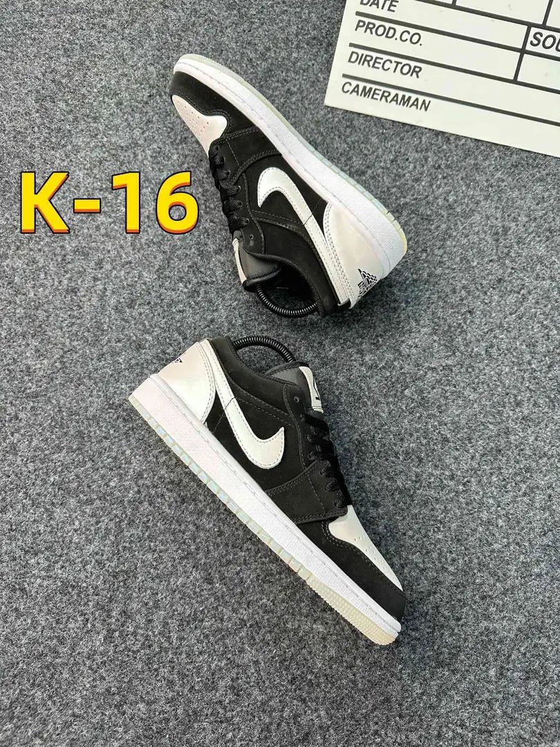 49.56$   NIKE AIR JORDAN 1    A-4309-M gallery