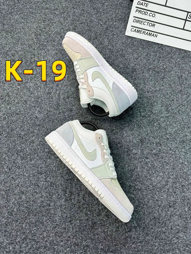 49.56$   NIKE AIR JORDAN 1    A-4309-M gallery