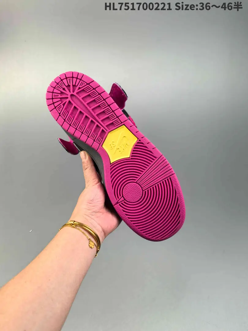 51.99$   nike    4805-M gallery