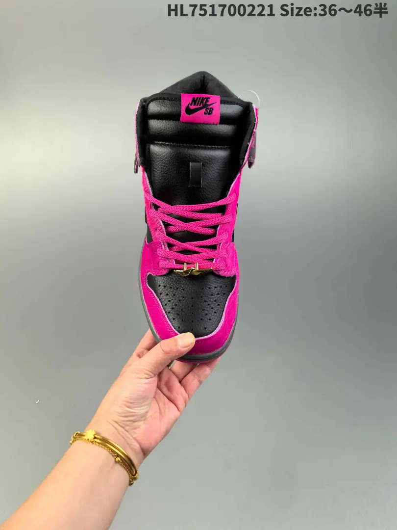 51.99$   nike    4805-M gallery