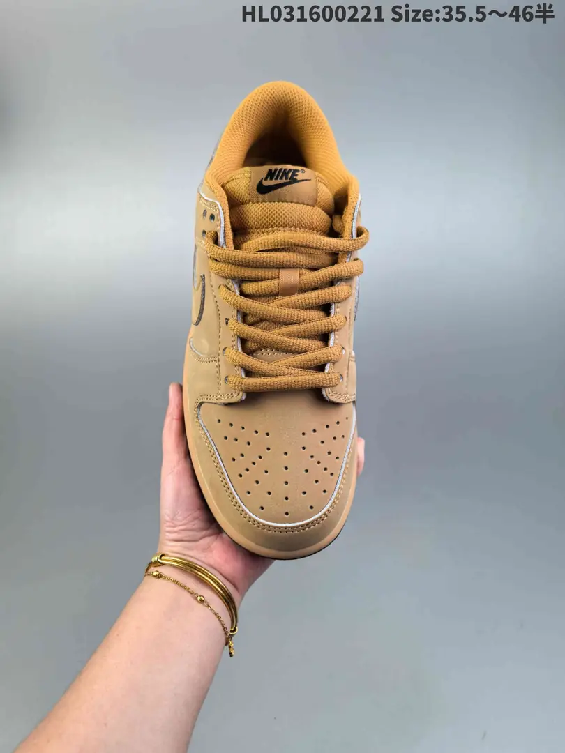 51.99$   nike    4805-M gallery