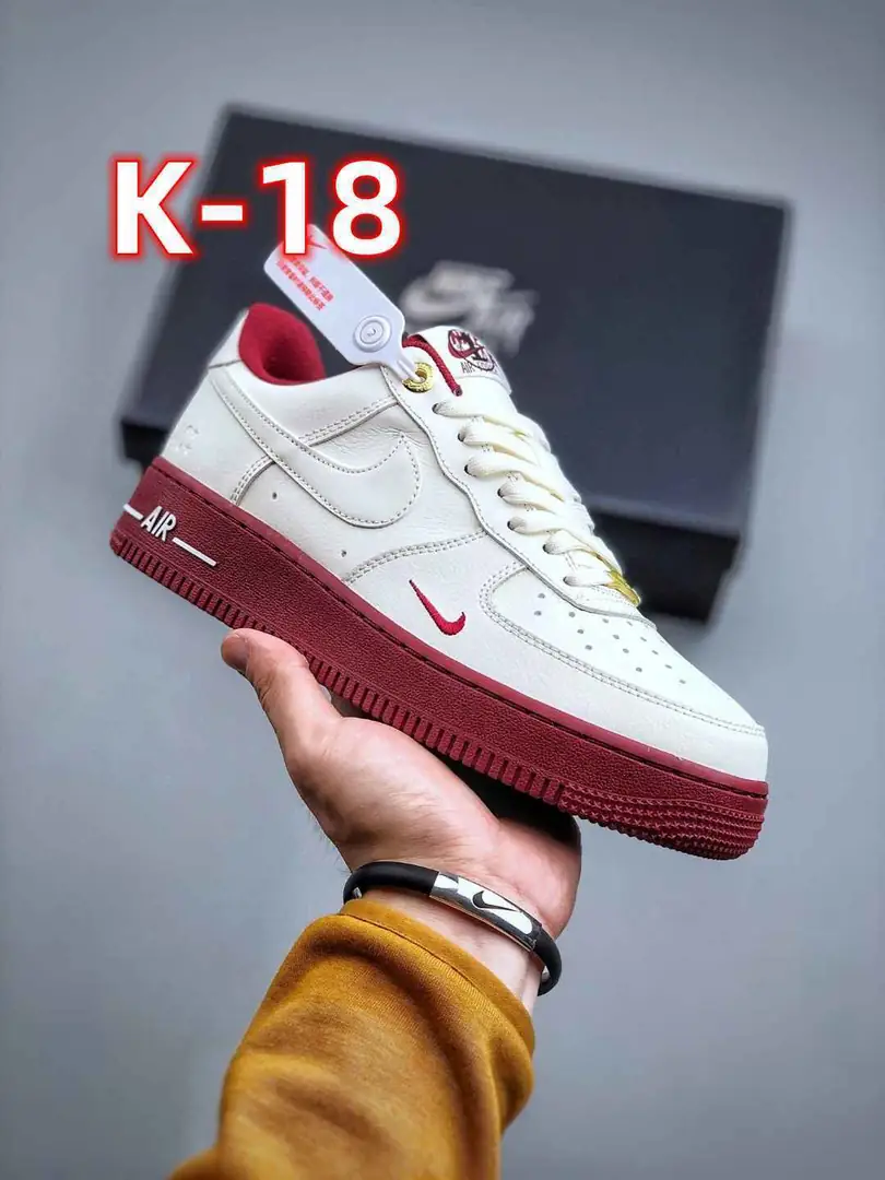 51.99$  NIKE   4319-M gallery