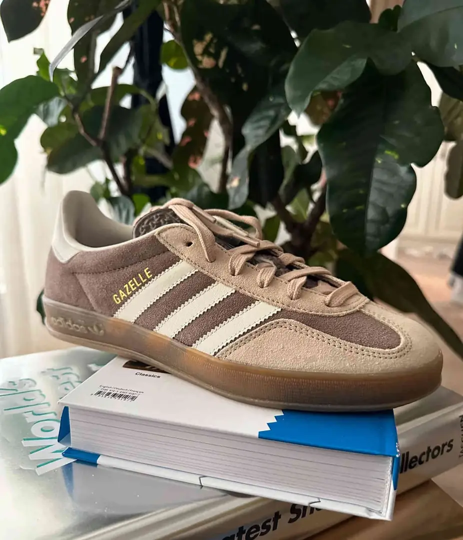 55$   ADIDAS  4844-M gallery