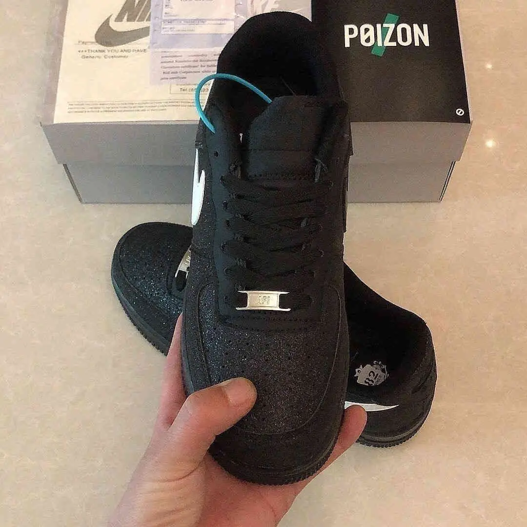 55$   NIKE SB    4801-M gallery