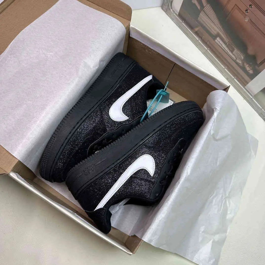 55$   NIKE SB    4801-M gallery