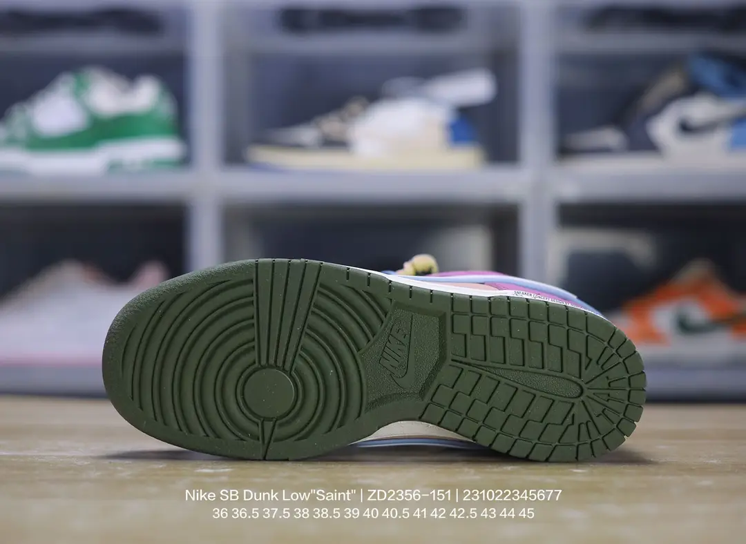55.63$  Nike SB Dunk Low"Saint"     4344-M gallery