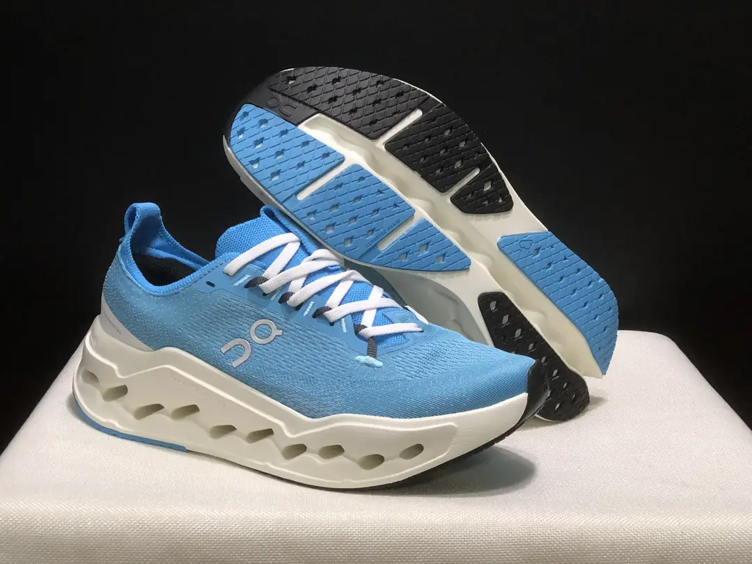 56.54$  Cloudsurfr Max     4878-M gallery