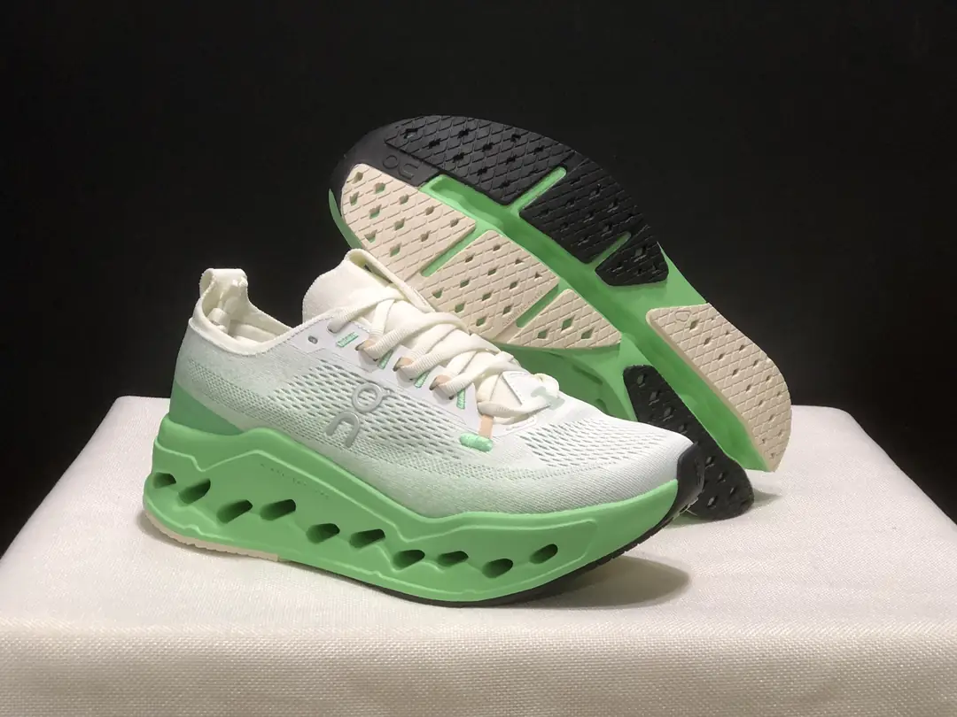 56.54$  Cloudsurfr Max     4878-M gallery