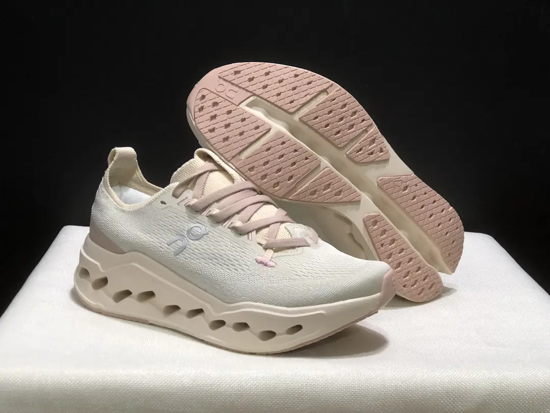 56.54$  Cloudsurfr Max     4878-M gallery