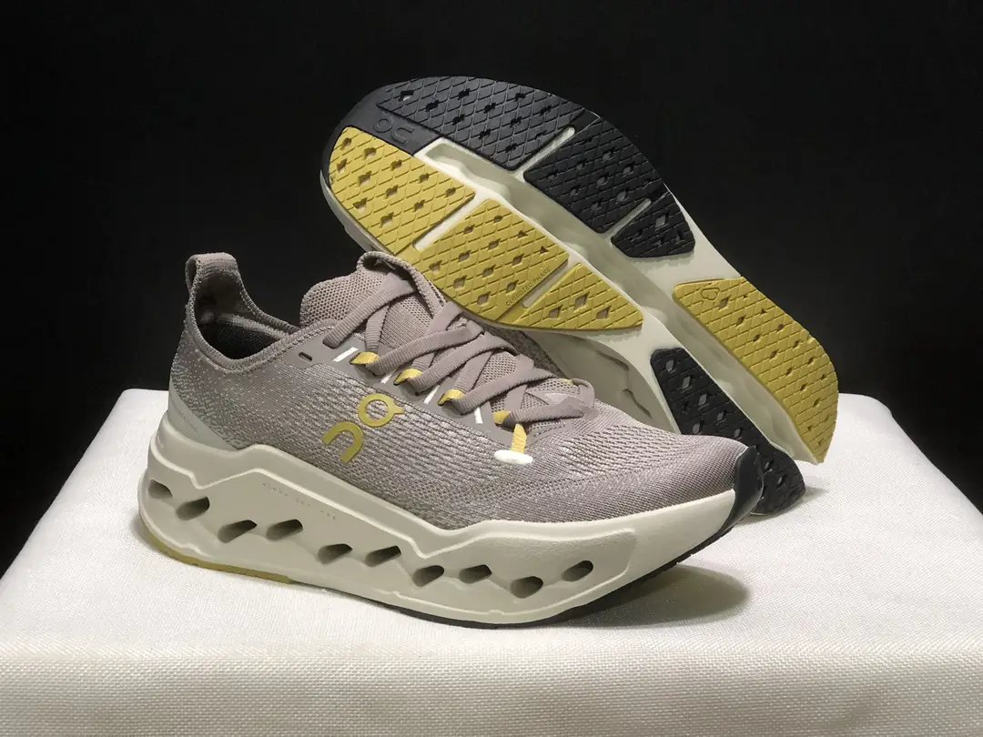 56.54$  Cloudsurfr Max     4878-M gallery