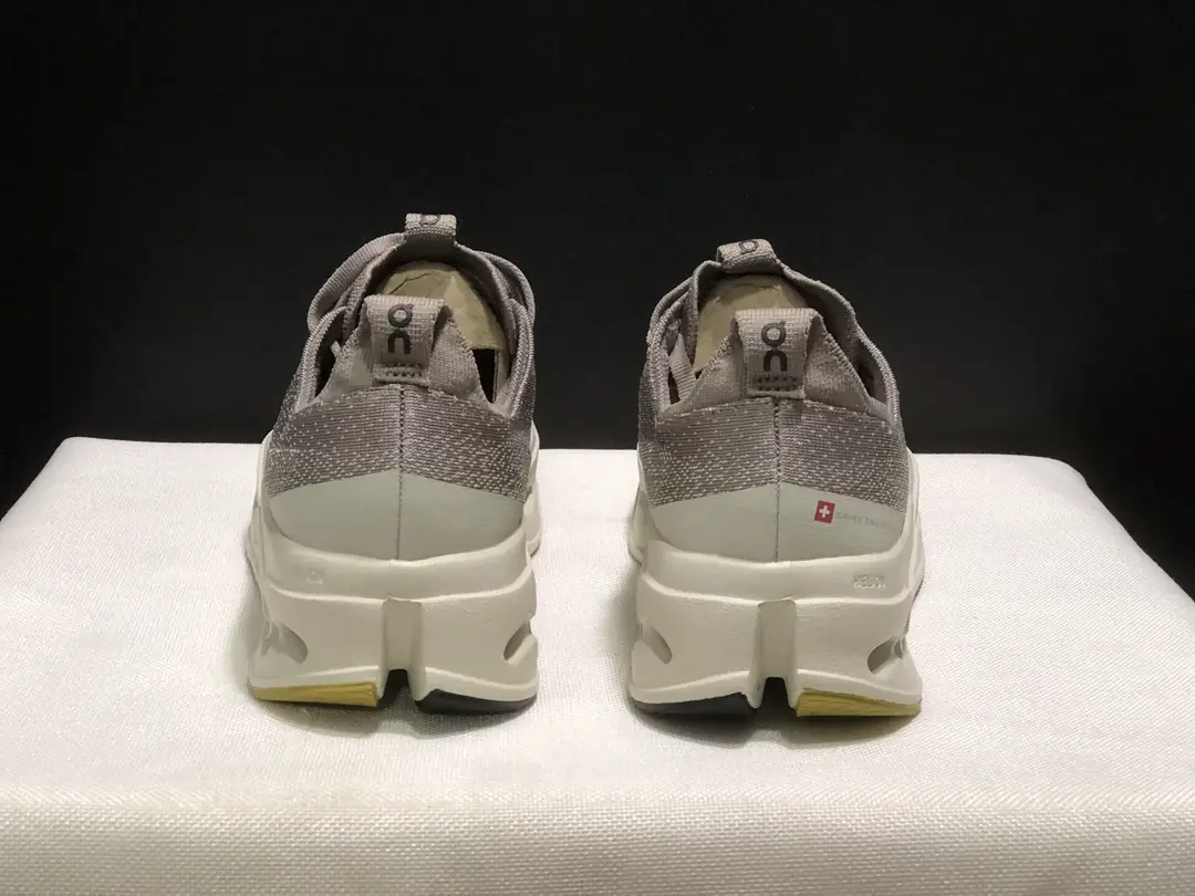 56.54$  Cloudsurfr Max     4878-M gallery