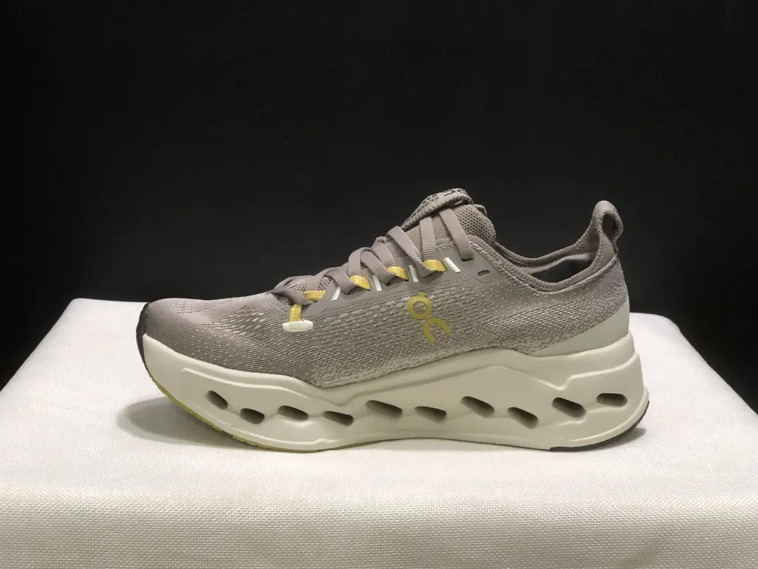 56.54$  Cloudsurfr Max     4878-M gallery