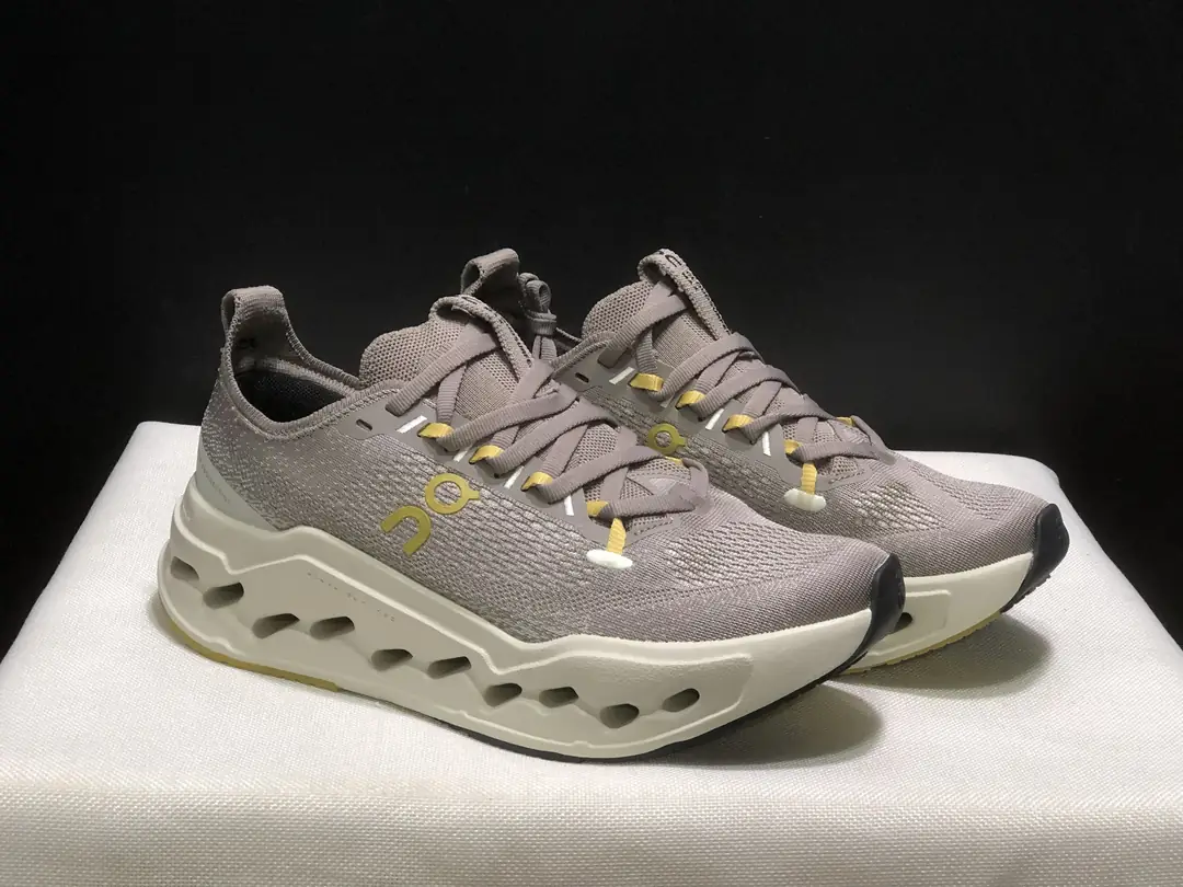 56.54$  Cloudsurfr Max     4878-M gallery