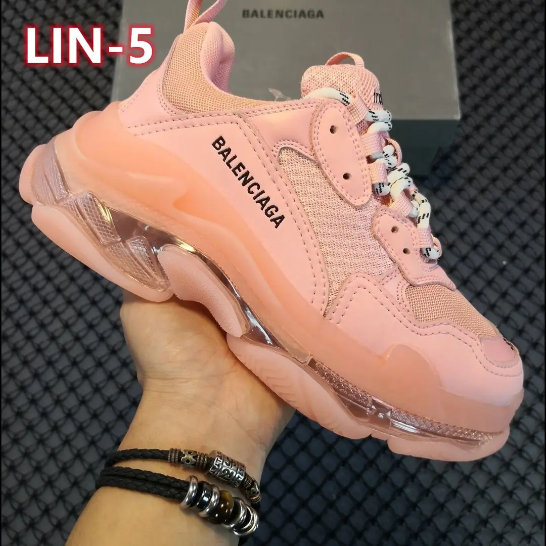 61.93$  Balenciaga   3346-M gallery