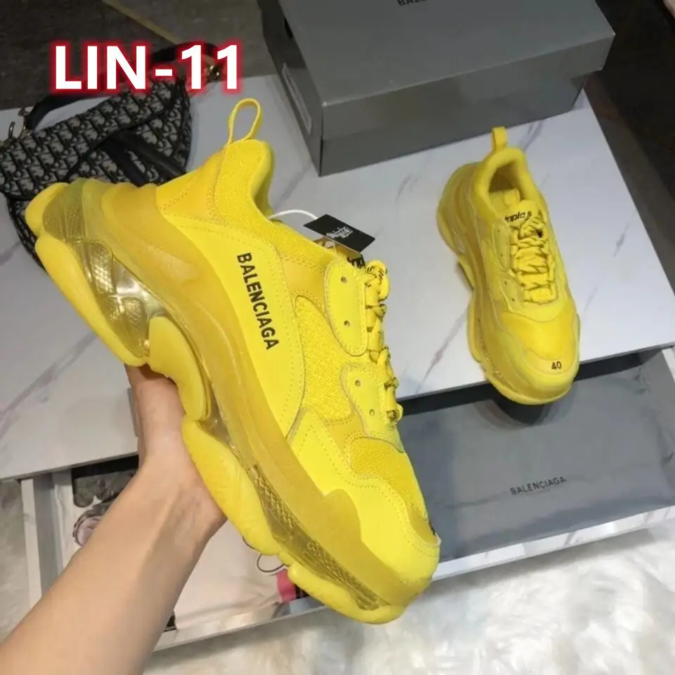 61.93$  Balenciaga   3346-M gallery