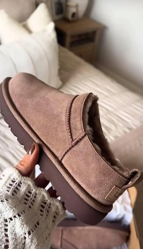 64.99$  UGG top   UGG-4802-M gallery