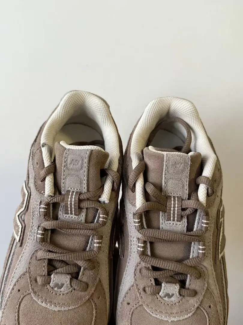 69$  New Balance 204L   4843-M gallery