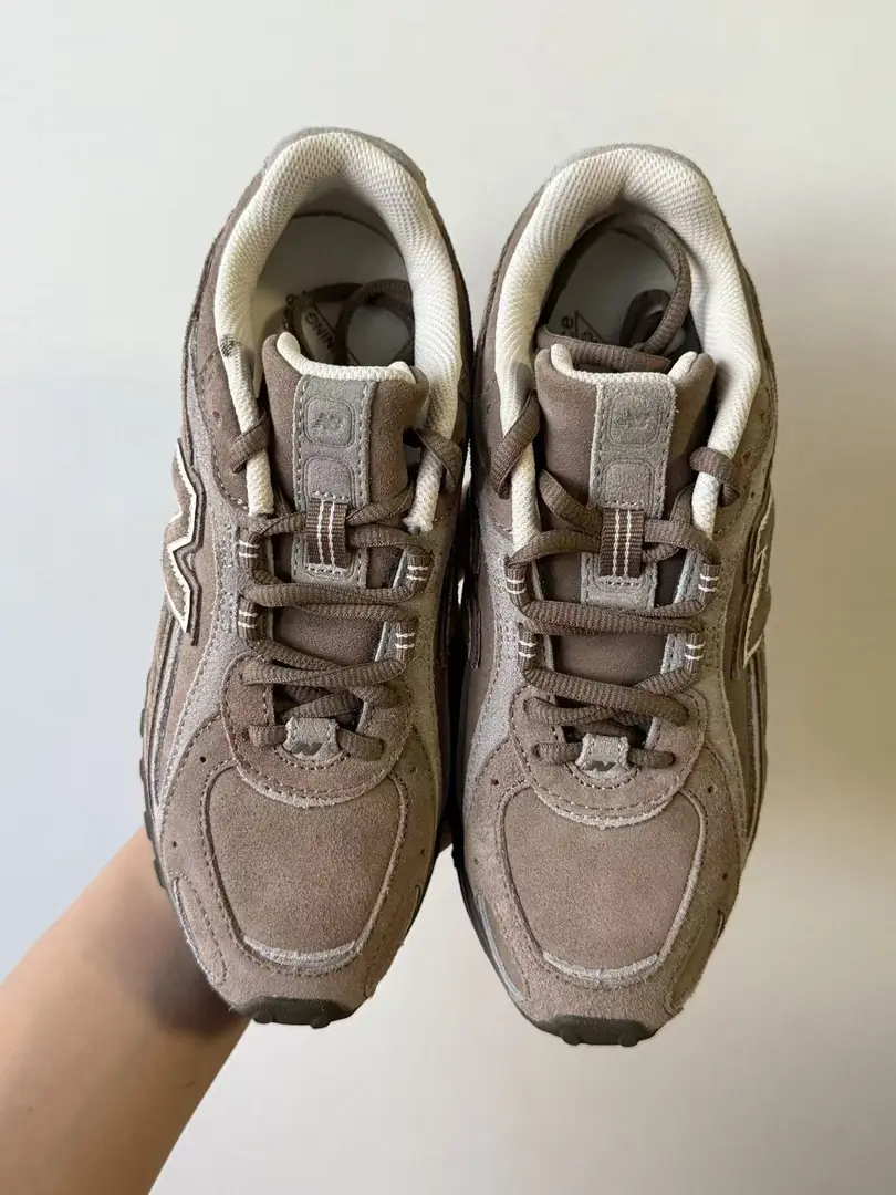 69$  New Balance 204L   4843-M gallery